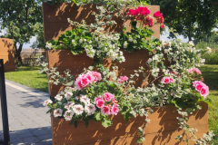 konstrukcje-stalowe-lodzkie-balustrady-schody-ogrodzenia-meble-loft-wieszaki-spawanie-2