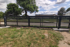 konstrukcje-stalowe-lodzkie-balustrady-schody-ogrodzenia-meble-loft-wieszaki-spawanie-9