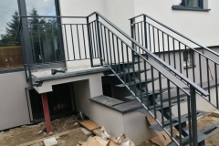 konstrukcje-stalowe-lodzkie-balustrady-schody-ogrodzenia-meble-loft-wieszaki-spawanie-11