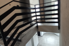 konstrukcje-stalowe-lodzkie-balustrady-schody-ogrodzenia-meble-loft-wieszaki-spawanie-17