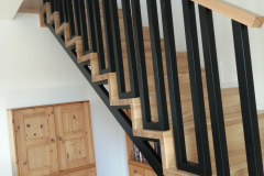 konstrukcje-stalowe-lodzkie-balustrady-schody-ogrodzenia-meble-loft-wieszaki-spawanie-49