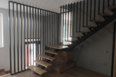 konstrukcje-stalowe-lodzkie-balustrady-schody-ogrodzenia-meble-loft-wieszaki-spawanie-9