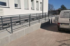 konstrukcje-stalowe-lodzkie-balustrady-schody-ogrodzenia-meble-loft-wieszaki-spawanie-37